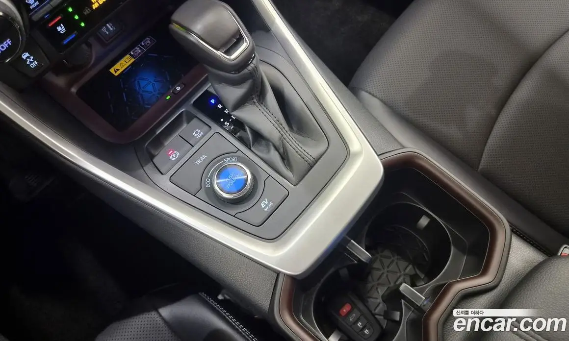 Toyota RAV4 2025 2.5 автомат (вариатор), фото 9