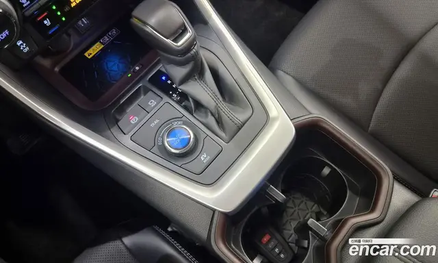 Toyota RAV4 2025 2.5 автомат (вариатор), миниатюра 9