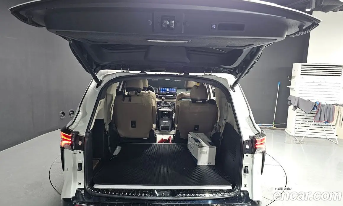 Toyota Sienna 2023 2.5 автомат (гидро), фото 20