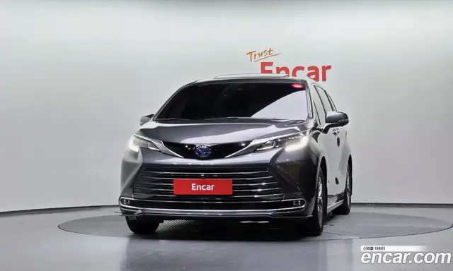 Toyota Sienna 2025 2.5 автомат (гидро), миниатюра 3
