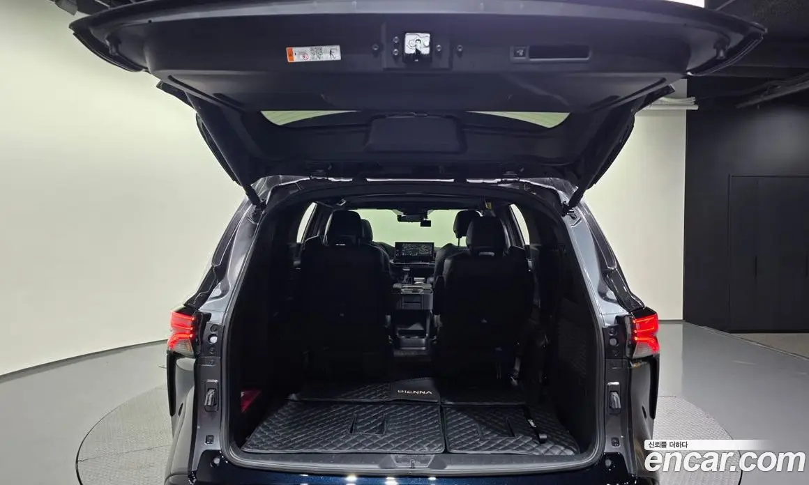 Toyota Sienna 2025 2.5 автомат (гидро), фото 26