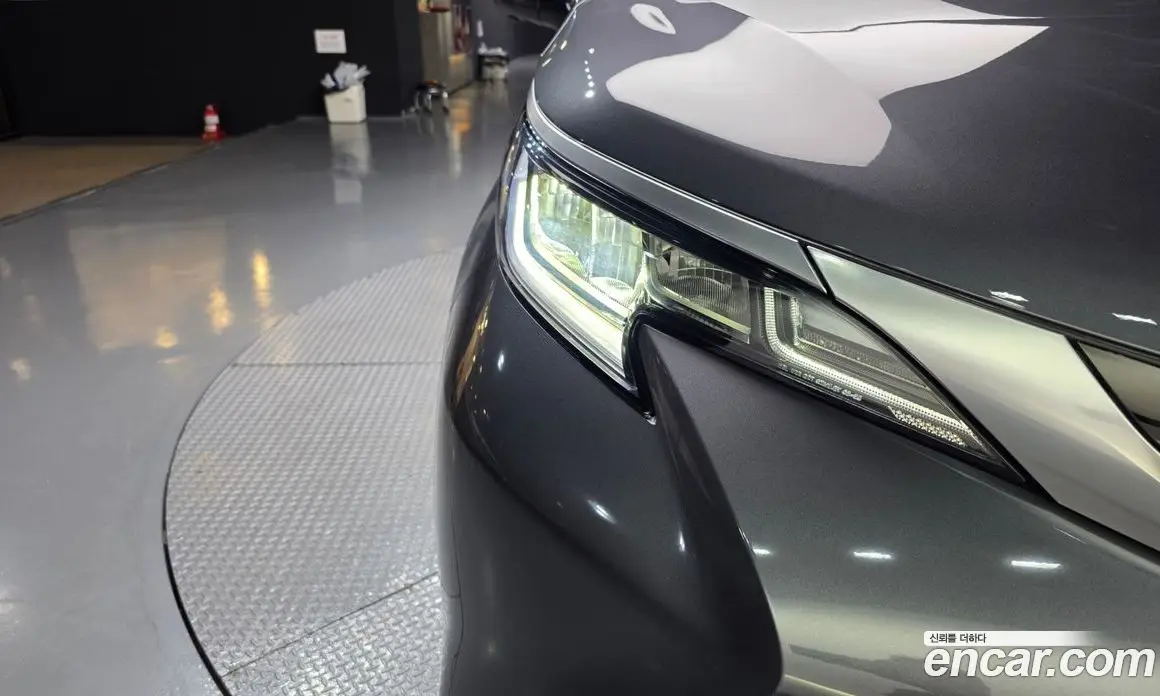 Toyota Sienna 2025 2.5 автомат (гидро), фото 8