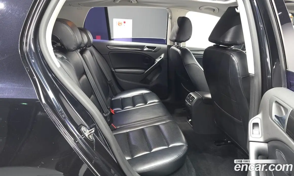 Volkswagen Golf 2010 2.0 автомат (гидро), фото 12