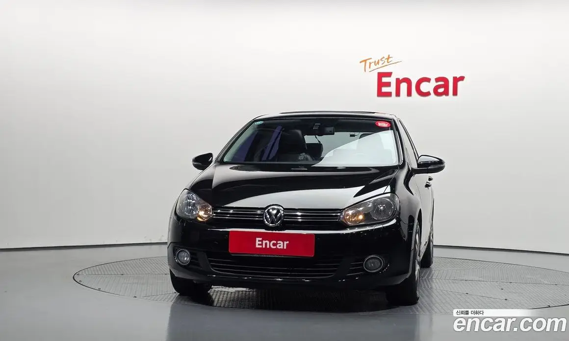 Volkswagen Golf 2010 2.0 автомат (гидро), фото 3
