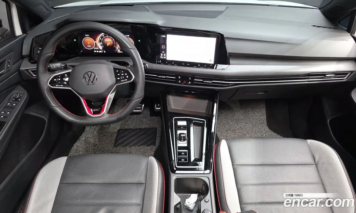 Volkswagen Golf 2024 2.0 автомат (гидро), фото 9