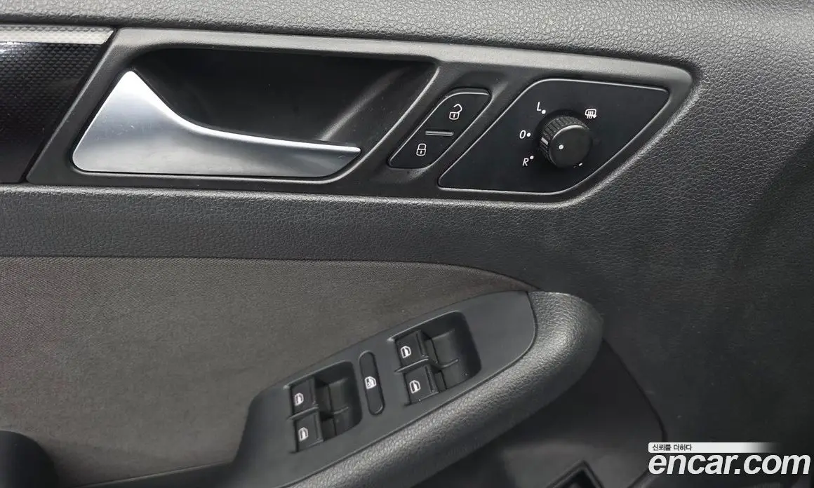 Volkswagen Jetta 2014 1.6 автомат (гидро), фото 14