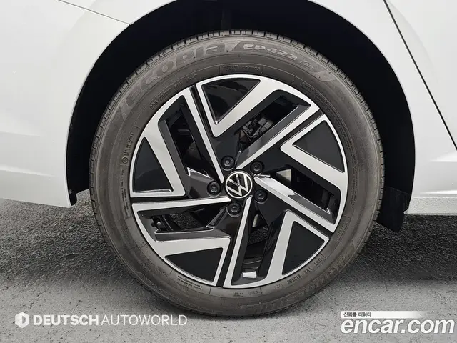 Volkswagen Jetta 2024 1.5 автомат (гидро), миниатюра 5