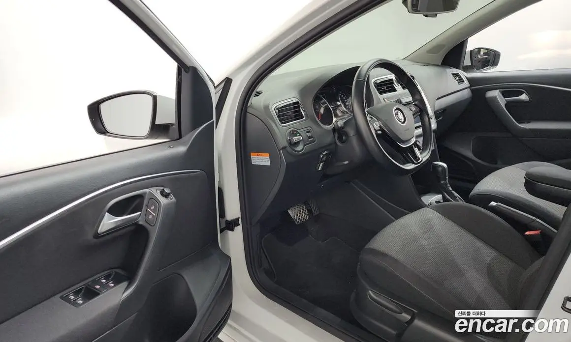 Volkswagen Polo 2015 1.4 автомат (гидро), фото 10