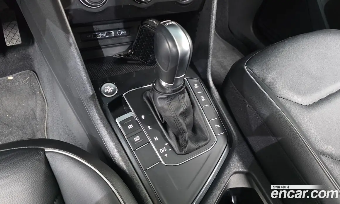 Volkswagen Tiguan 2018 2.0 автомат (гидро), фото 12