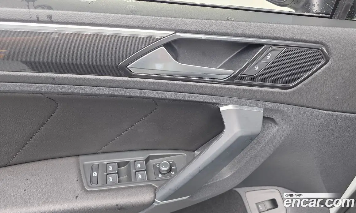 Volkswagen Tiguan 2018 2.0 автомат (гидро), фото 28