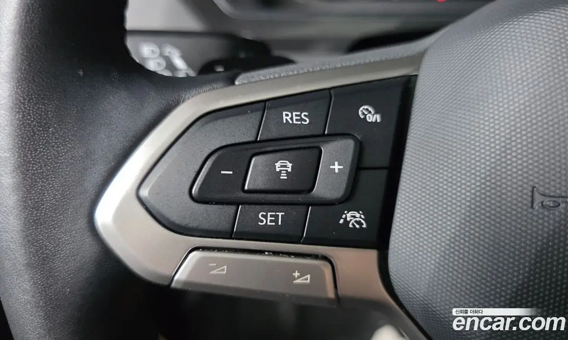 Volkswagen Tiguan 2023 2.0 автомат (гидро), фото 22