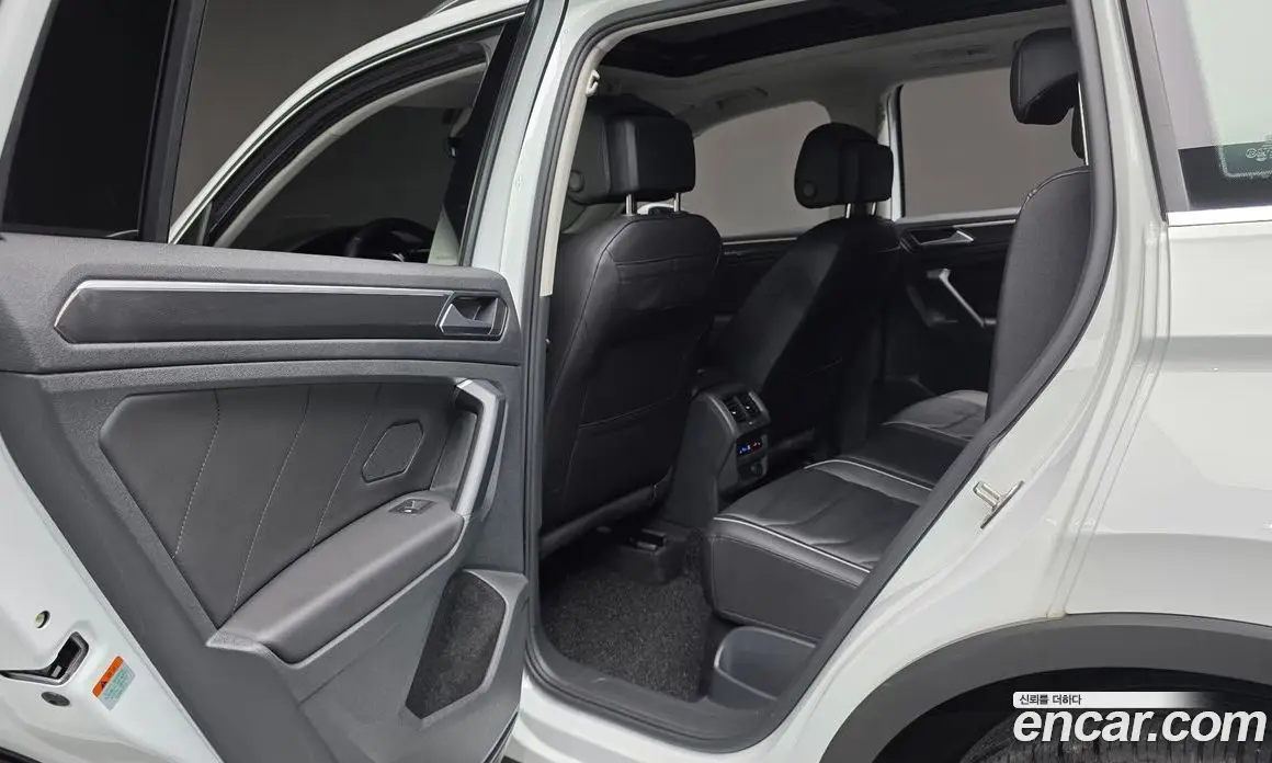 Volkswagen Tiguan 2023 2.0 автомат (гидро), фото 28