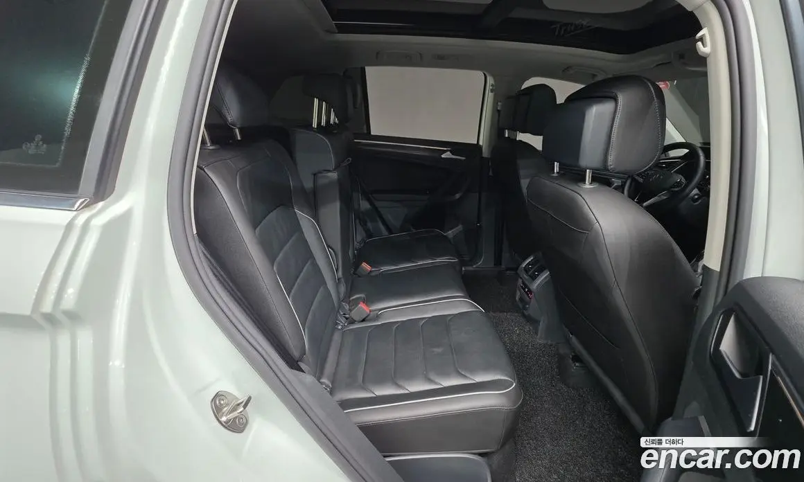 Volkswagen Tiguan 2023 2.0 автомат (гидро), фото 30