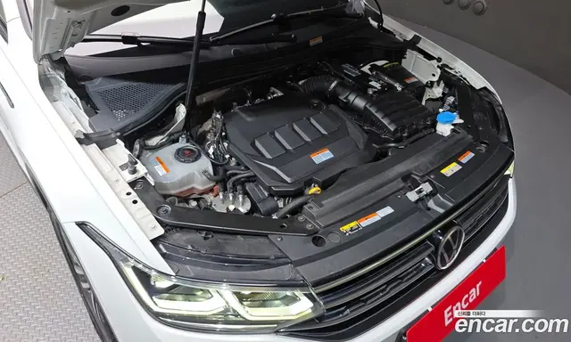 Volkswagen Tiguan 2023 2.0 автомат (гидро), миниатюра 6