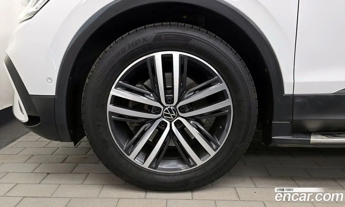 Volkswagen Tiguan 2023 2.0 автомат (гидро), фото 5