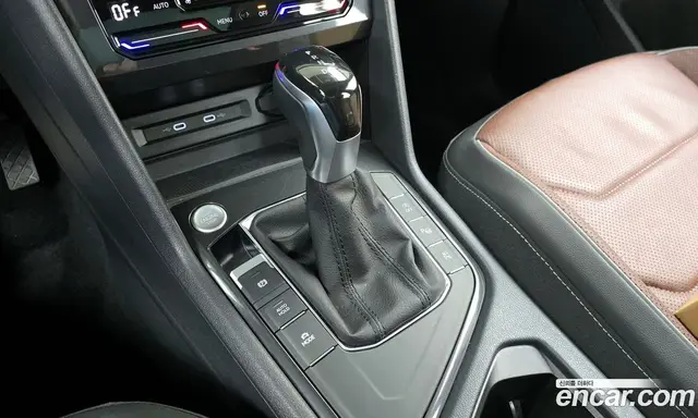 Volkswagen Tiguan 2023 2.0 автомат (гидро), миниатюра 9