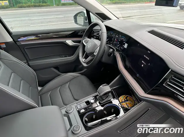Volkswagen Touareg 2026 3.0 автомат (гидро), миниатюра 7