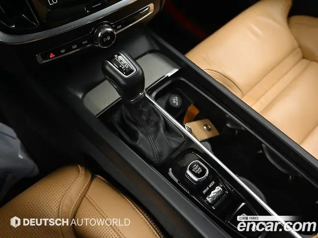 Volvo S60 2019 2.0 автомат (гидро), миниатюра 9