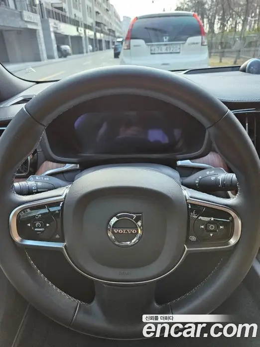 Volvo S60 2023 2.0 автомат (гидро), фото 15