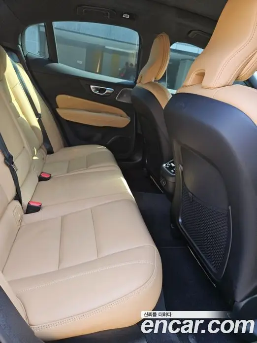 Volvo S60 2023 2.0 автомат (гидро), фото 8