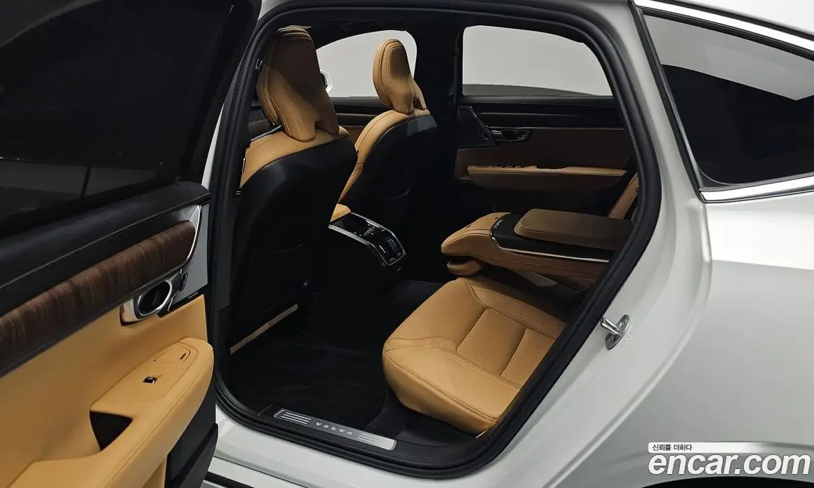 Volvo S90 2023 2.0 автомат (гидро), фото 15