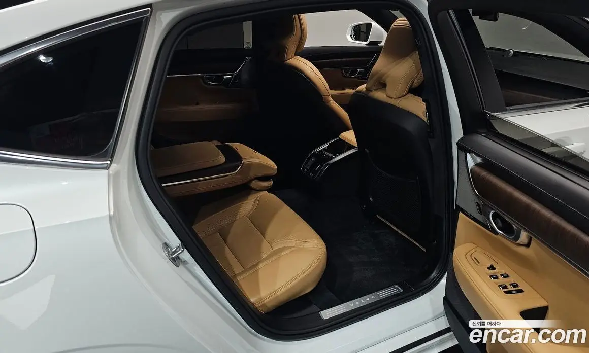 Volvo S90 2023 2.0 автомат (гидро), фото 17