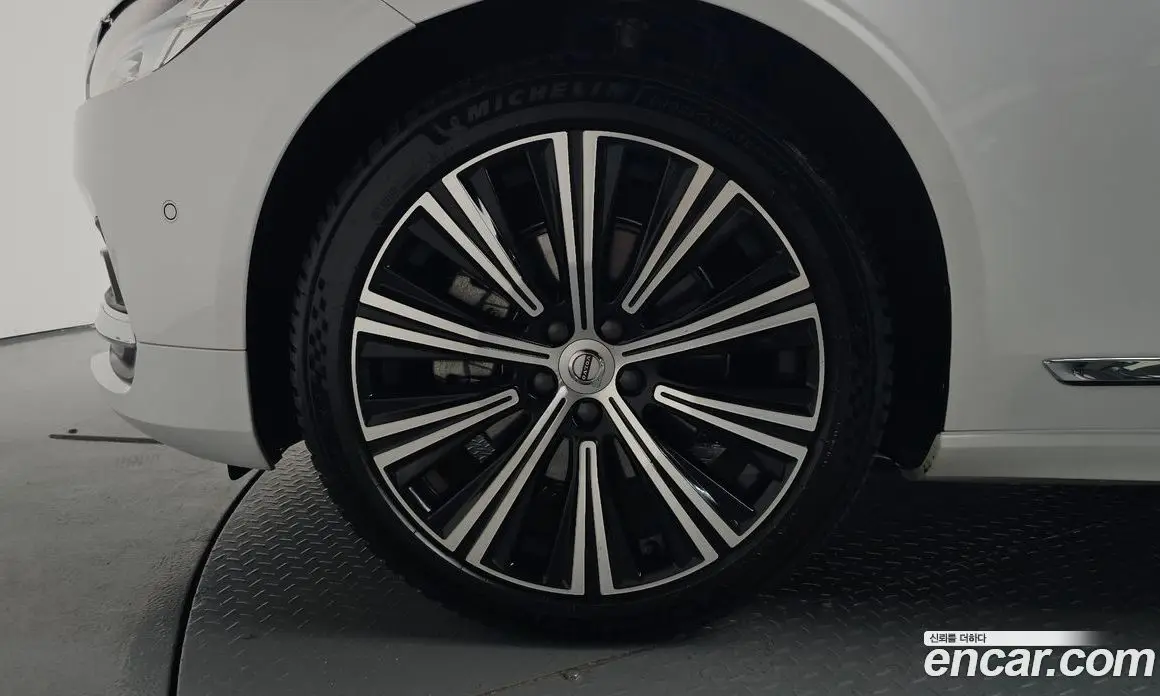 Volvo S90 2023 2.0 автомат (гидро), фото 4
