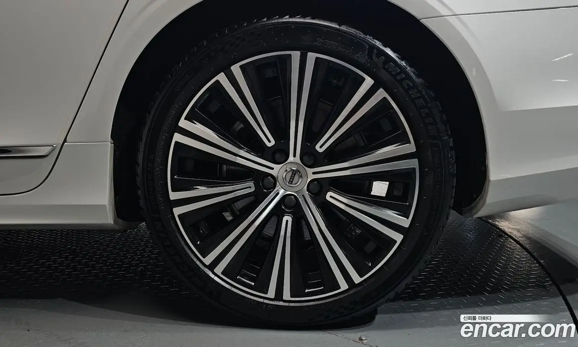 Volvo S90 2023 2.0 автомат (гидро), фото 6