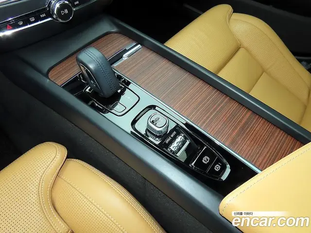Volvo V60 2020 2.0 автомат (гидро), миниатюра 11