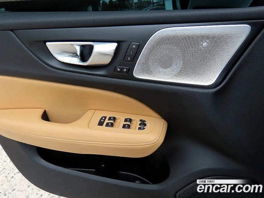 Volvo V60 2020 2.0 автомат (гидро), фото 12