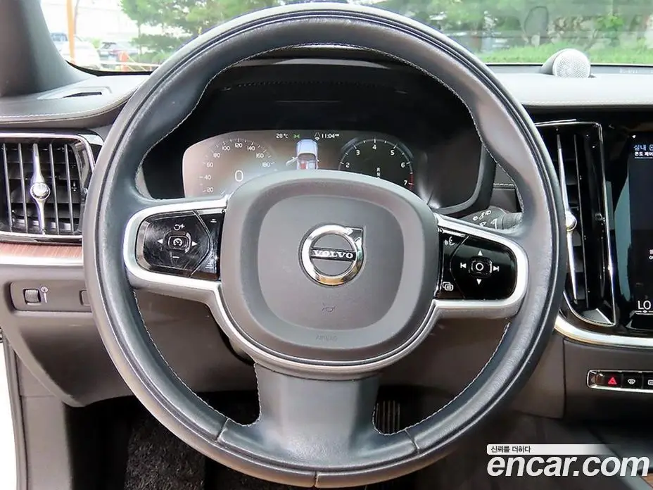 Volvo V60 2020 2.0 автомат (гидро), фото 8
