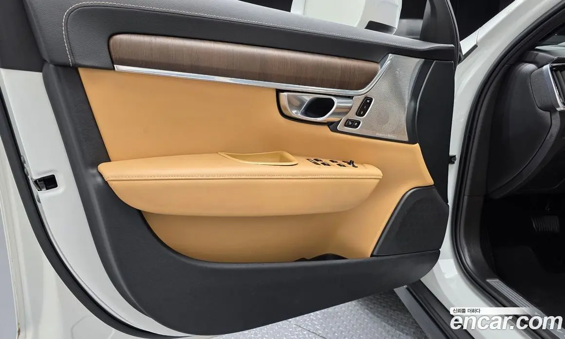 Volvo V90 2021 2.0 автомат (гидро), фото 13