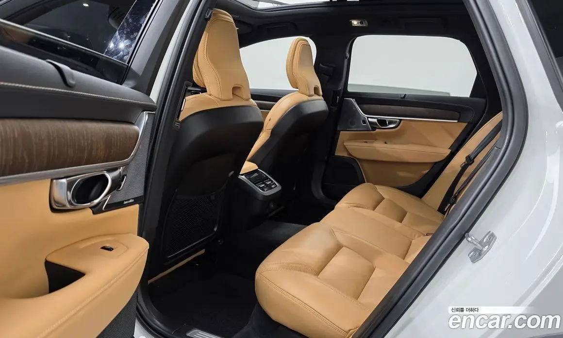 Volvo V90 2021 2.0 автомат (гидро), фото 17