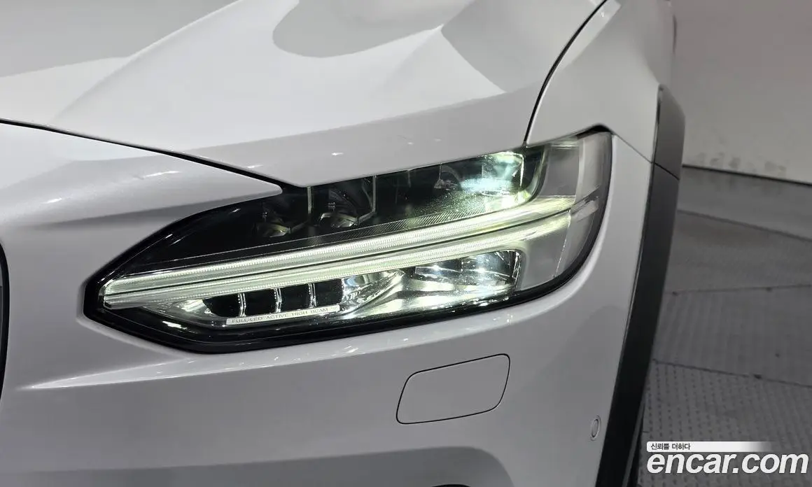 Volvo V90 2021 2.0 автомат (гидро), фото 7