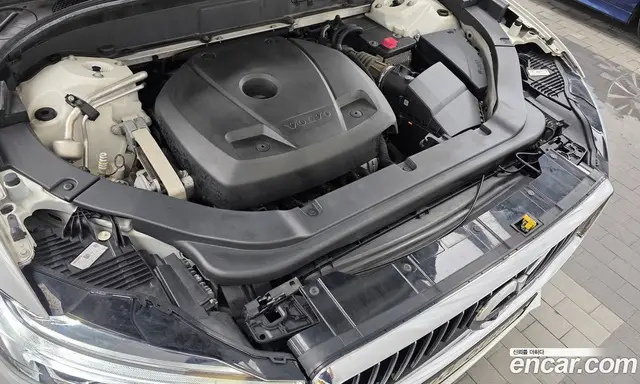 Volvo XC60 2018 2.0 автомат (гидро), миниатюра 6