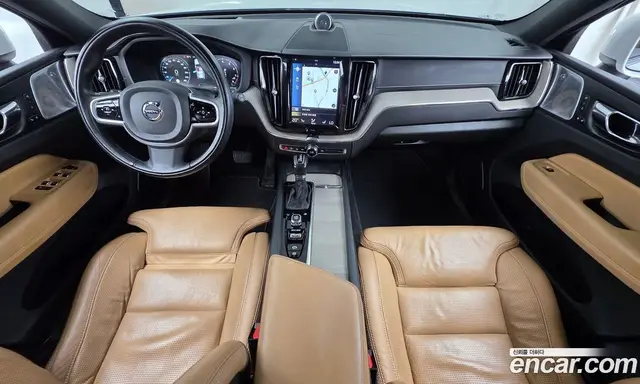 Volvo XC60 2018 2.0 автомат (гидро), миниатюра 7