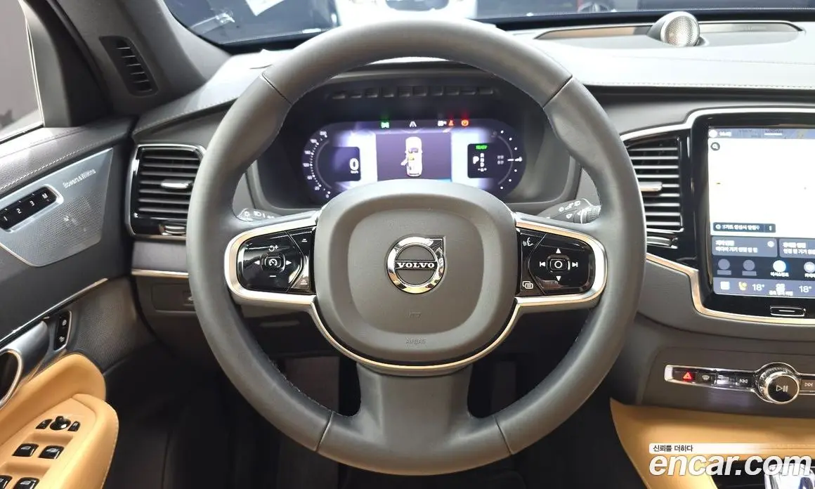 Volvo XC90 2024 2.0 автомат (гидро), фото 21