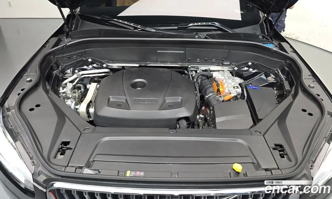 Volvo XC90 2024 2.0 автомат (гидро), фото 6