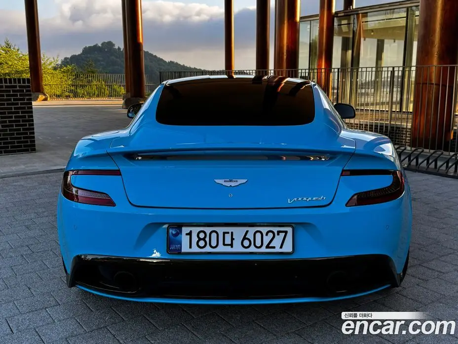 Aston Martin Vanquish 2015 5.9 автомат (гидро), фото 4