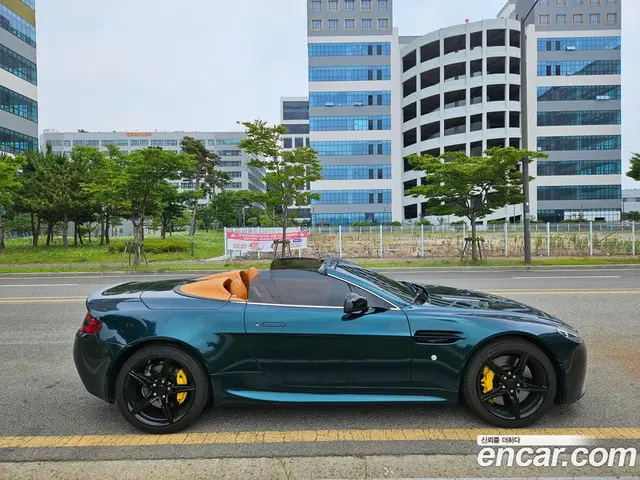 Aston Martin Vantage, 2016, 76 000 км