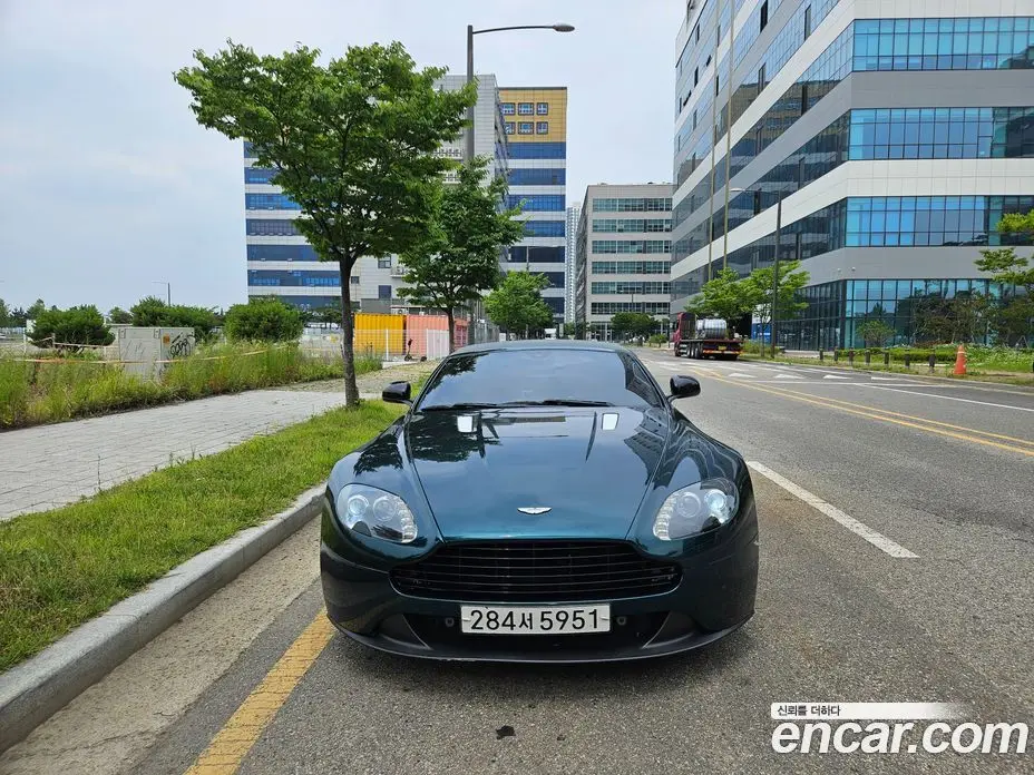 Aston Martin Vantage 2016 4.7 автомат (робот), фото 3