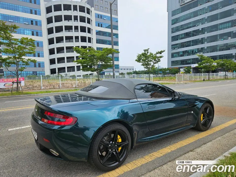 Aston Martin Vantage 2016 4.7 автомат (робот), фото 8