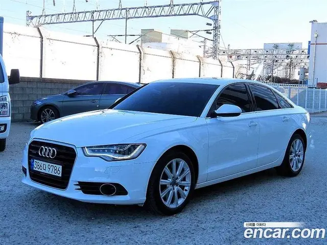 Audi A6 2014 3.0 автомат (гидро), миниатюра 1