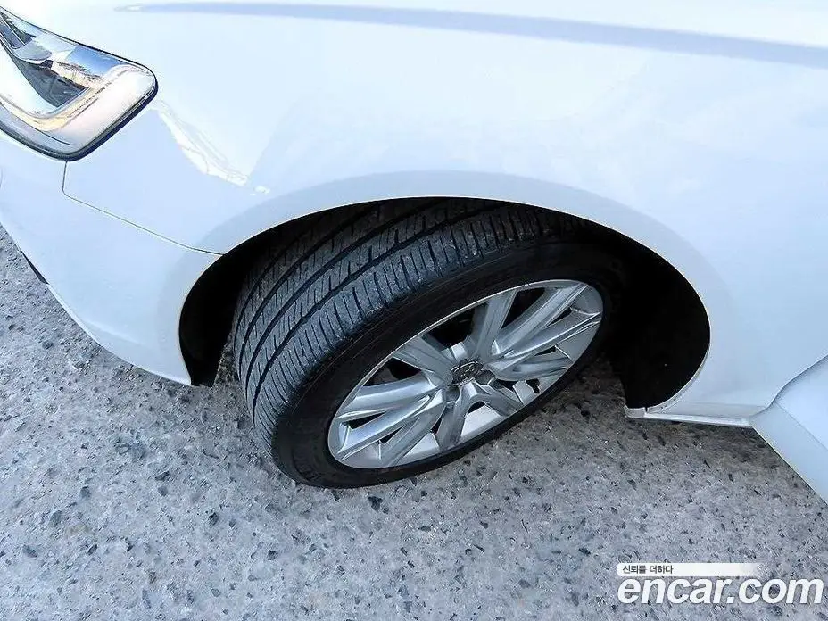 Audi A6 2014 3.0 автомат (гидро), фото 5