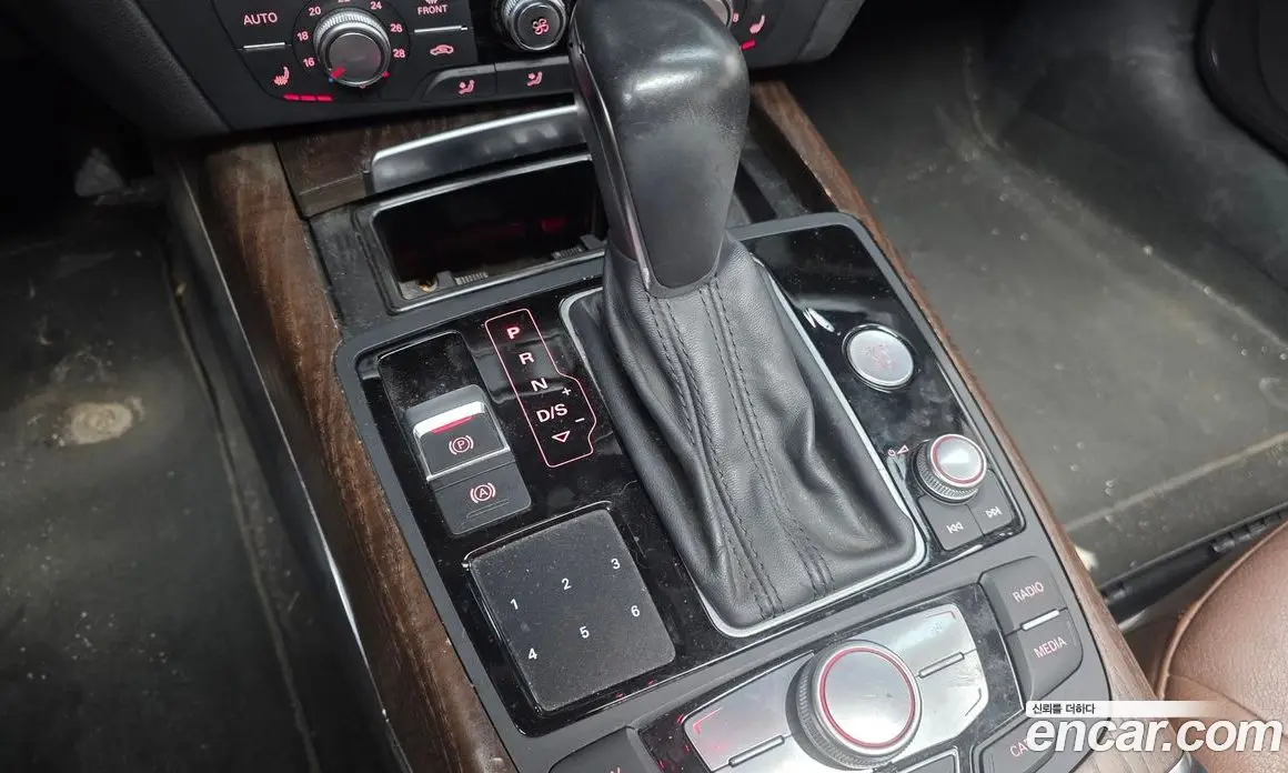 Audi A6 2015 2.0 автомат (гидро), фото 9