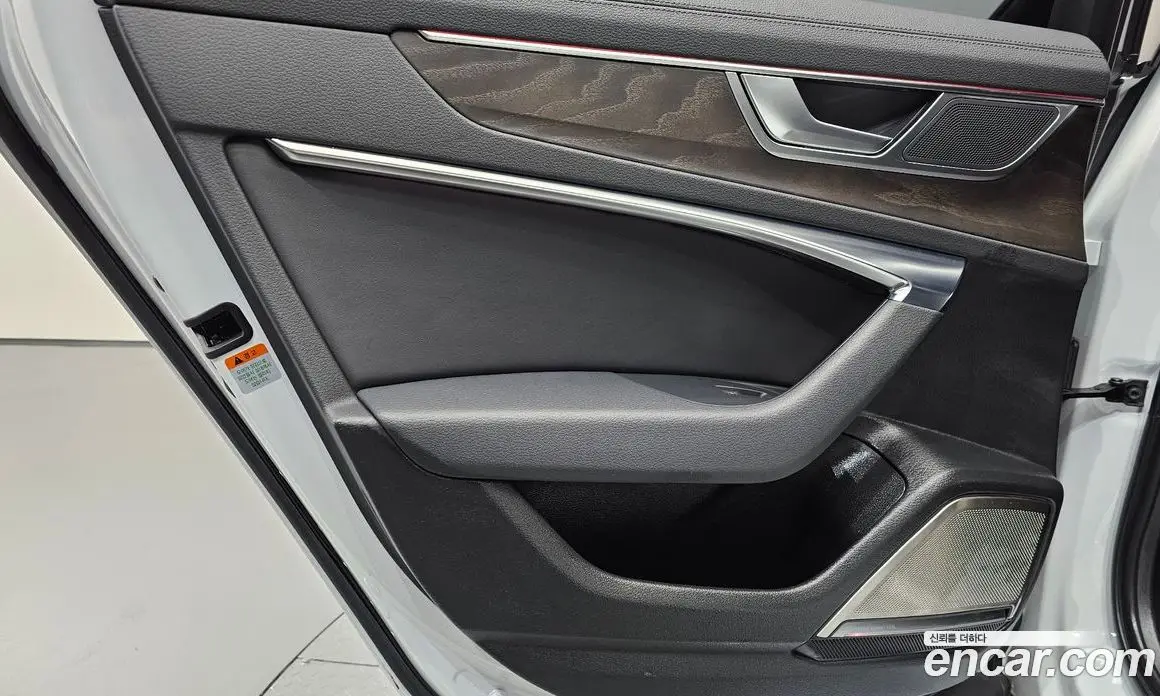 Audi A6 2020 2.0 автомат (гидро), фото 15