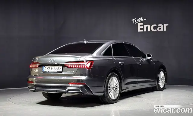 Audi A6 2021 2.0 автомат (гидро), миниатюра 2