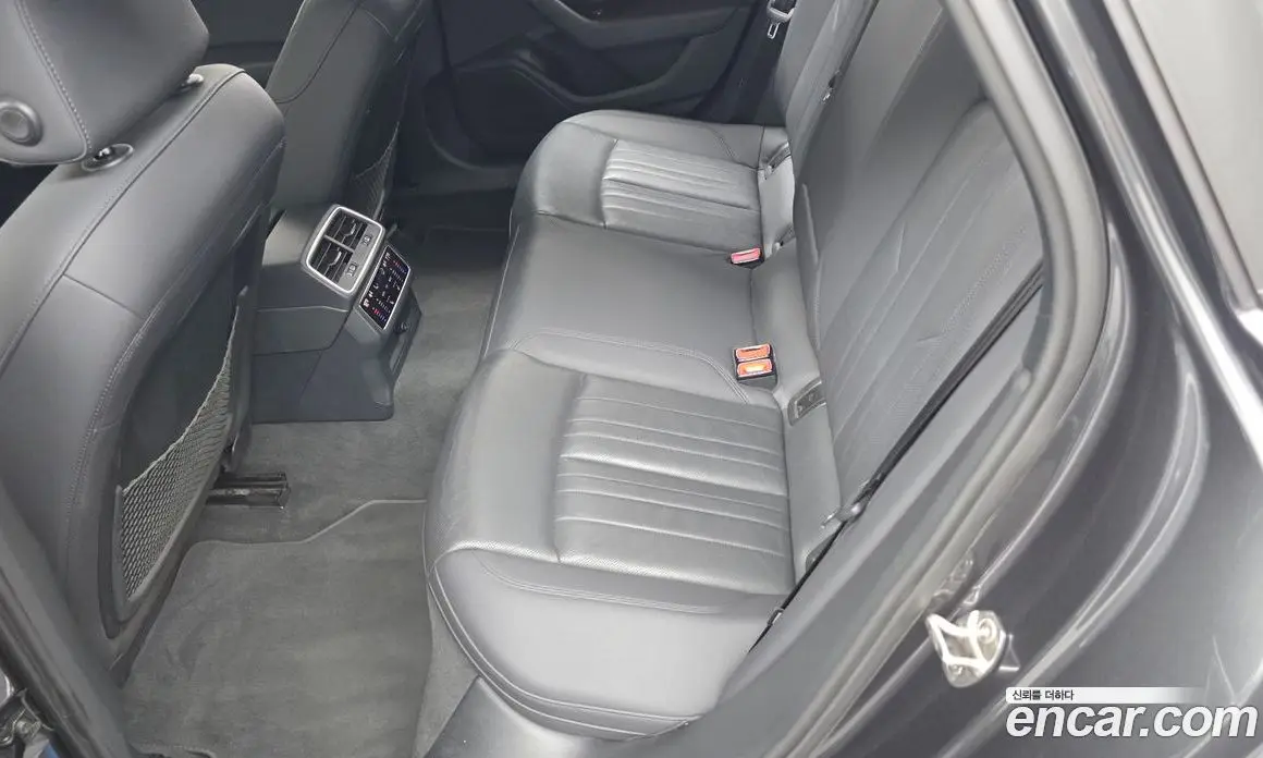 Audi A6 2021 2.0 автомат (гидро), фото 16