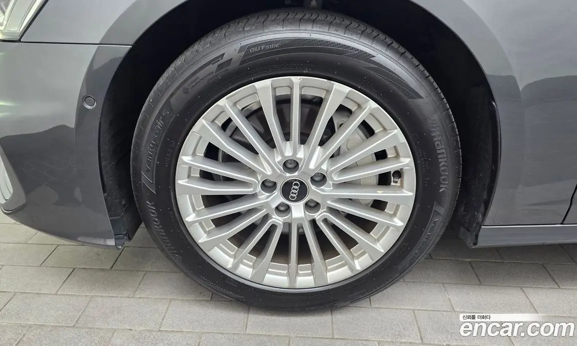 Audi A6 2021 2.0 автомат (гидро), фото 5