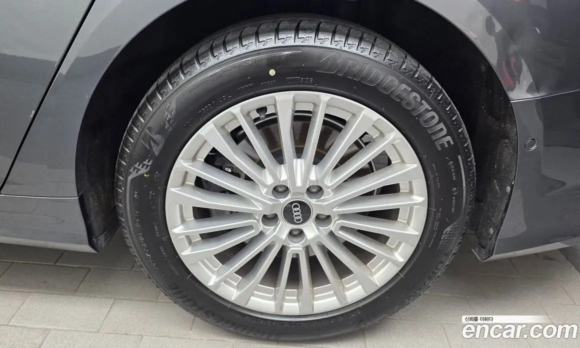 Audi A6 2021 2.0 автомат (гидро), фото 7